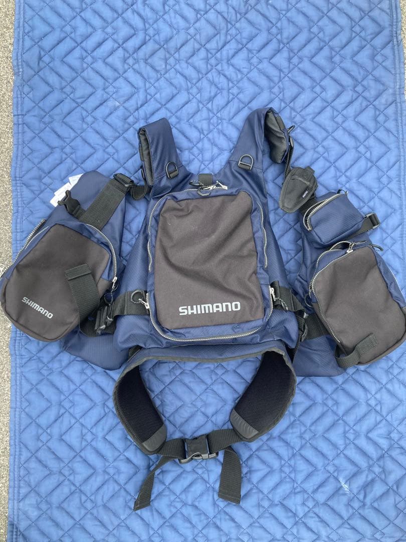 新品✴︎ SHIMANO フローティングベスト　シマノ 釣り✴︎