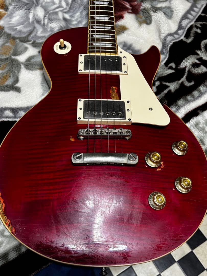 ギター Les Paul Cherry red heard relic