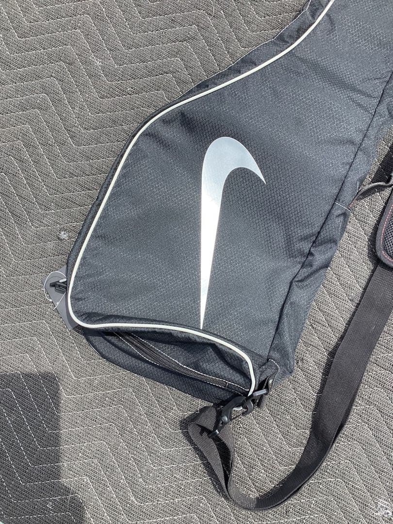 未使用品　Nike ゴルフバッグ ブラック