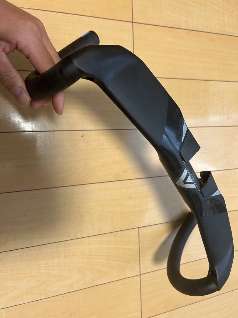 シマノプロ　バイブエアロカーボンハンドル　370mm