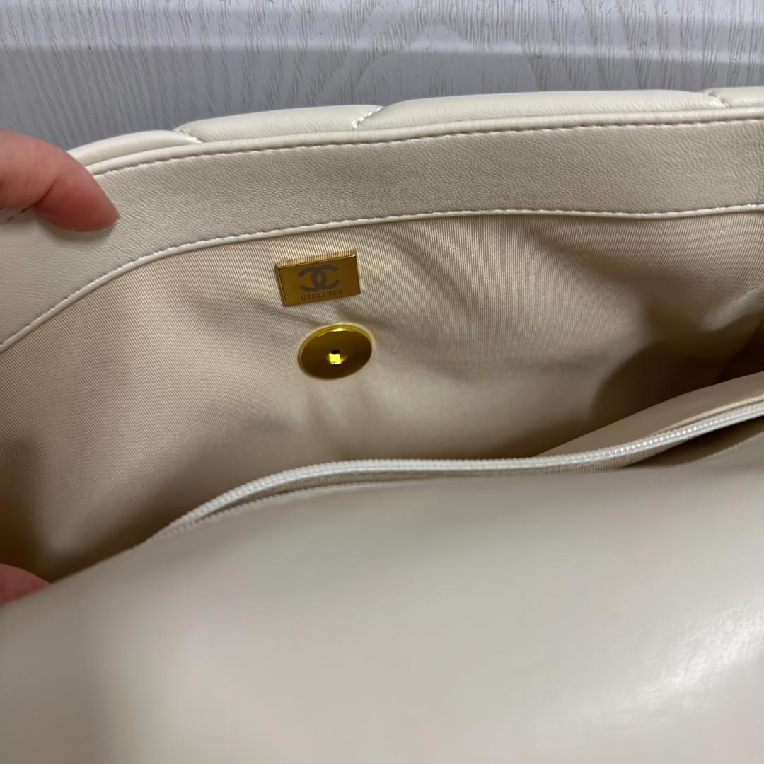 レディース　ショルダーバッグ　正規品
