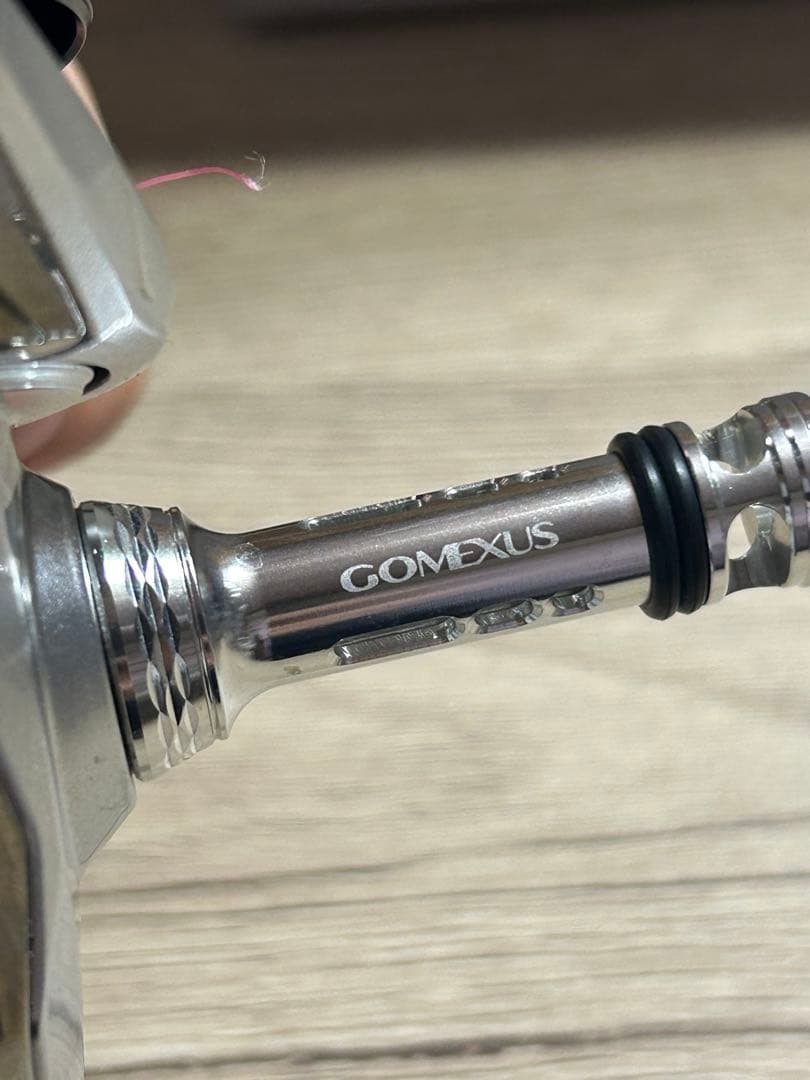 23STRADIC 4000XG スピニングリール