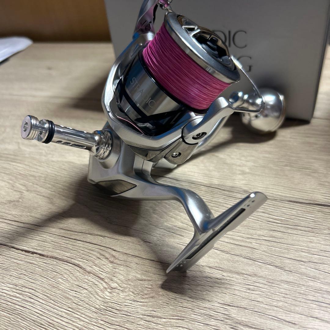 23STRADIC 4000XG スピニングリール