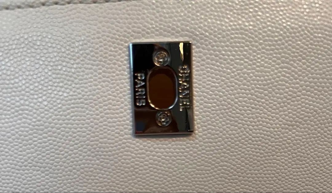 CHANEL ✨ノベルティー✨24㎝ホワイトハンドルココハンド✨新品未使用