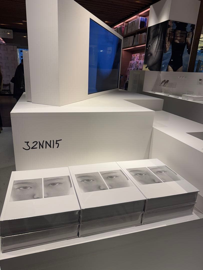 期間限定‼️J2NNI5 写真展限定JENNIE ジェニ トートバッグ