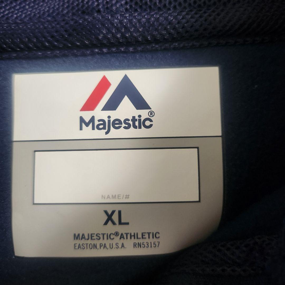 ヤクルトスワローズ Majestic ハーフジップパーカー 支給同仕様 ネイビー