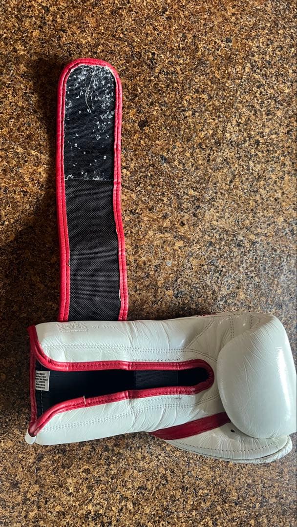 ウ*グ様 CLETO REYES ボクシンググローブ　16oz