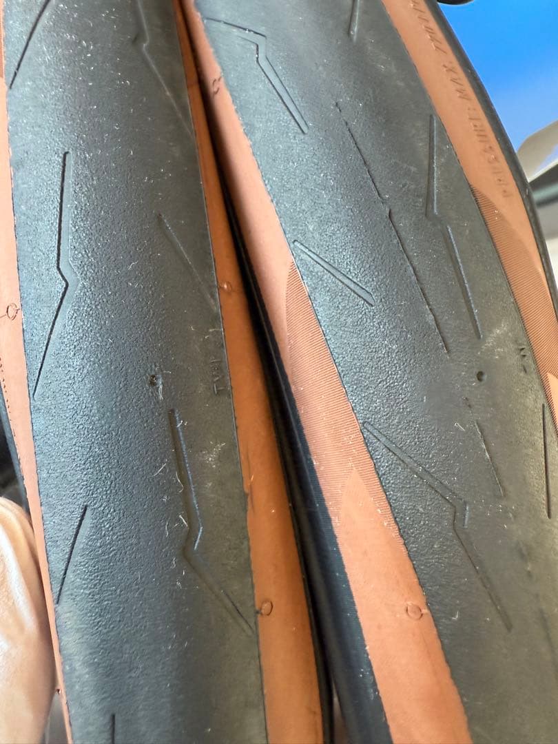 ON THE ROADさん用:2本組P-Zero Race RS 30c 450