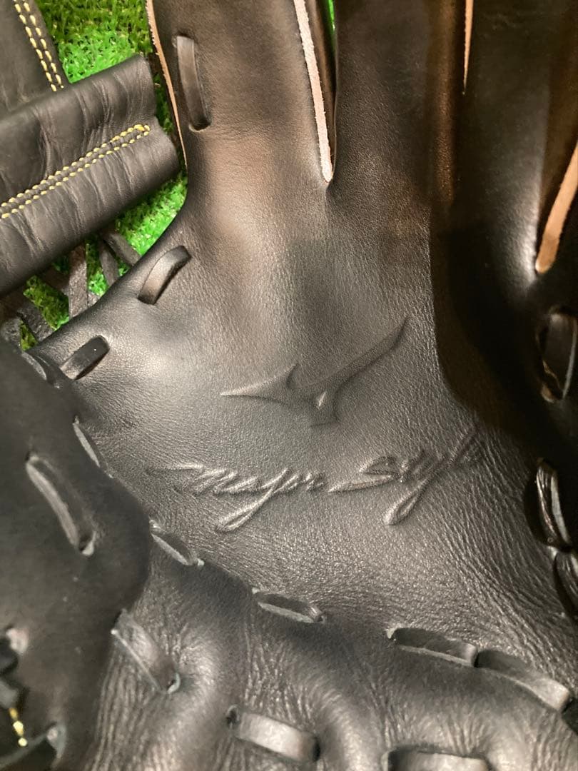 【型付済・美品】ミズノ メジャースタイル 一般軟式用 内野手用 グラブ MLB