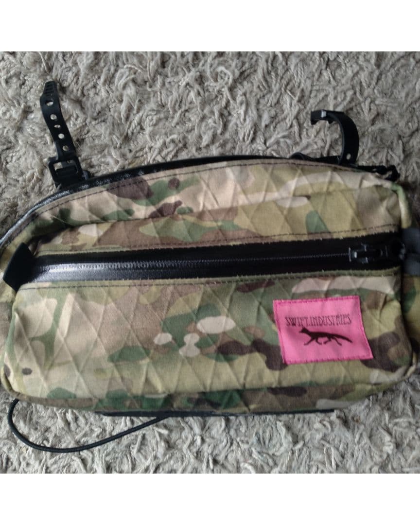 アクセサリー SWIFT INDUSTRIES KESTREL HANDLEBARBAG