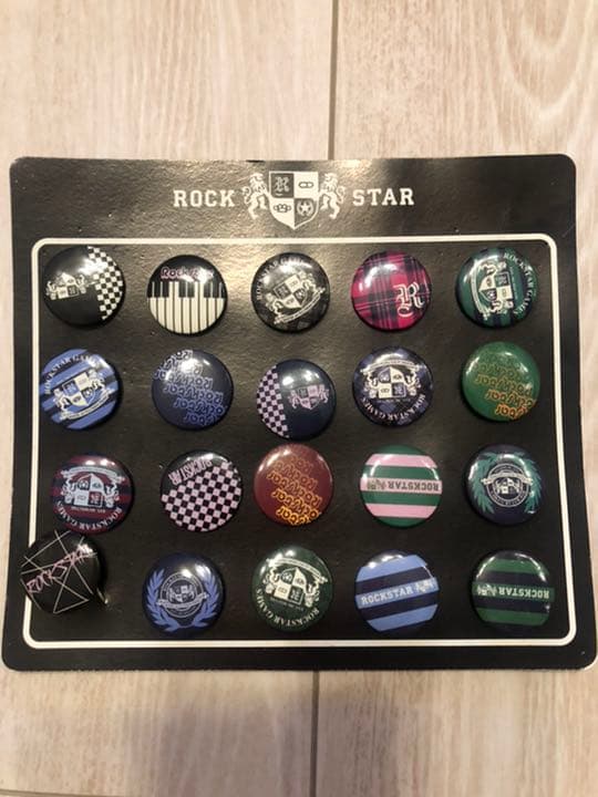 rockstar gamesピンバッチ　GTA