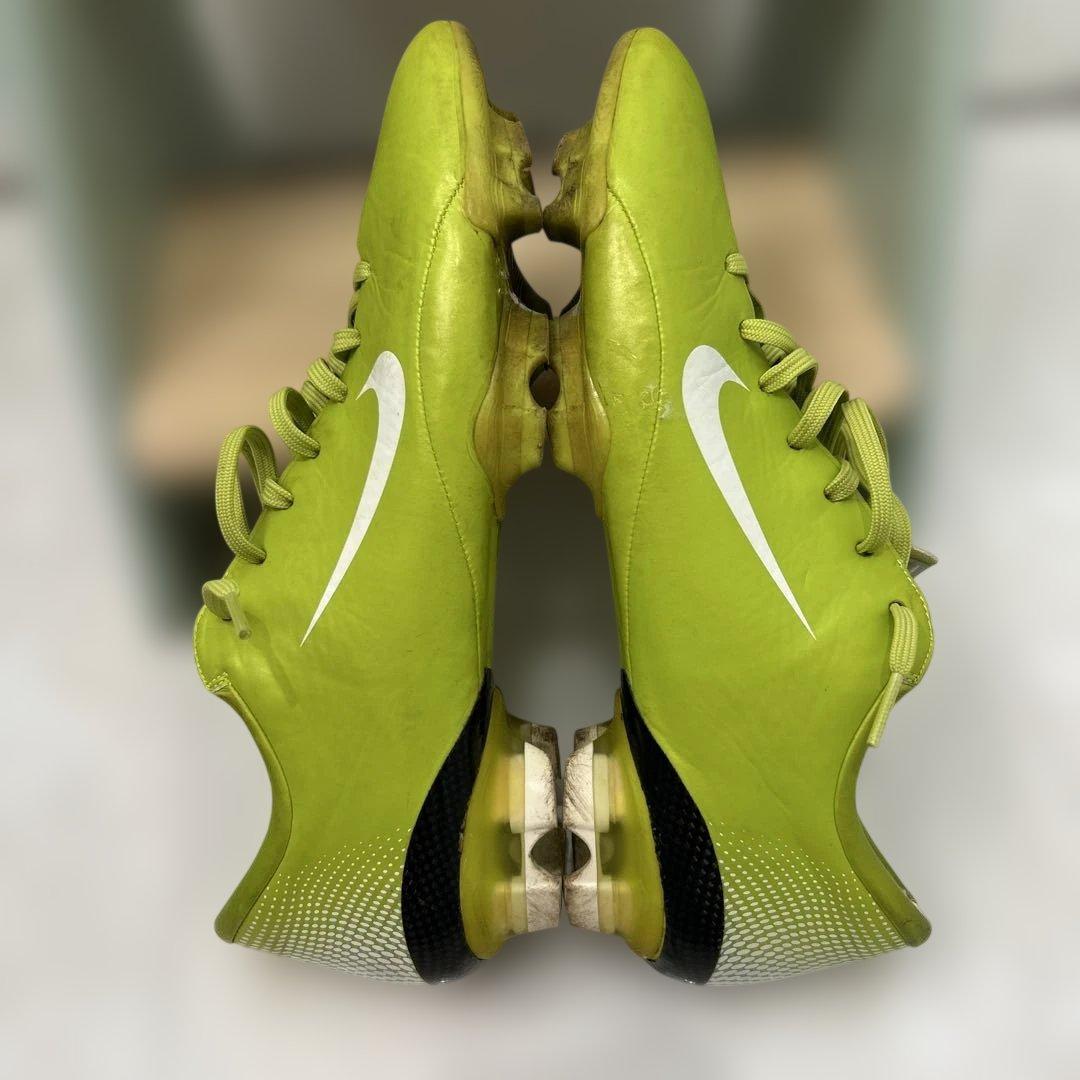 ●Nike サッカーシューズ ライムグリーン
