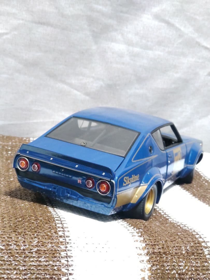 スカイライン GT-R KPGC110 ケンメリ レーシング 1/18 京商