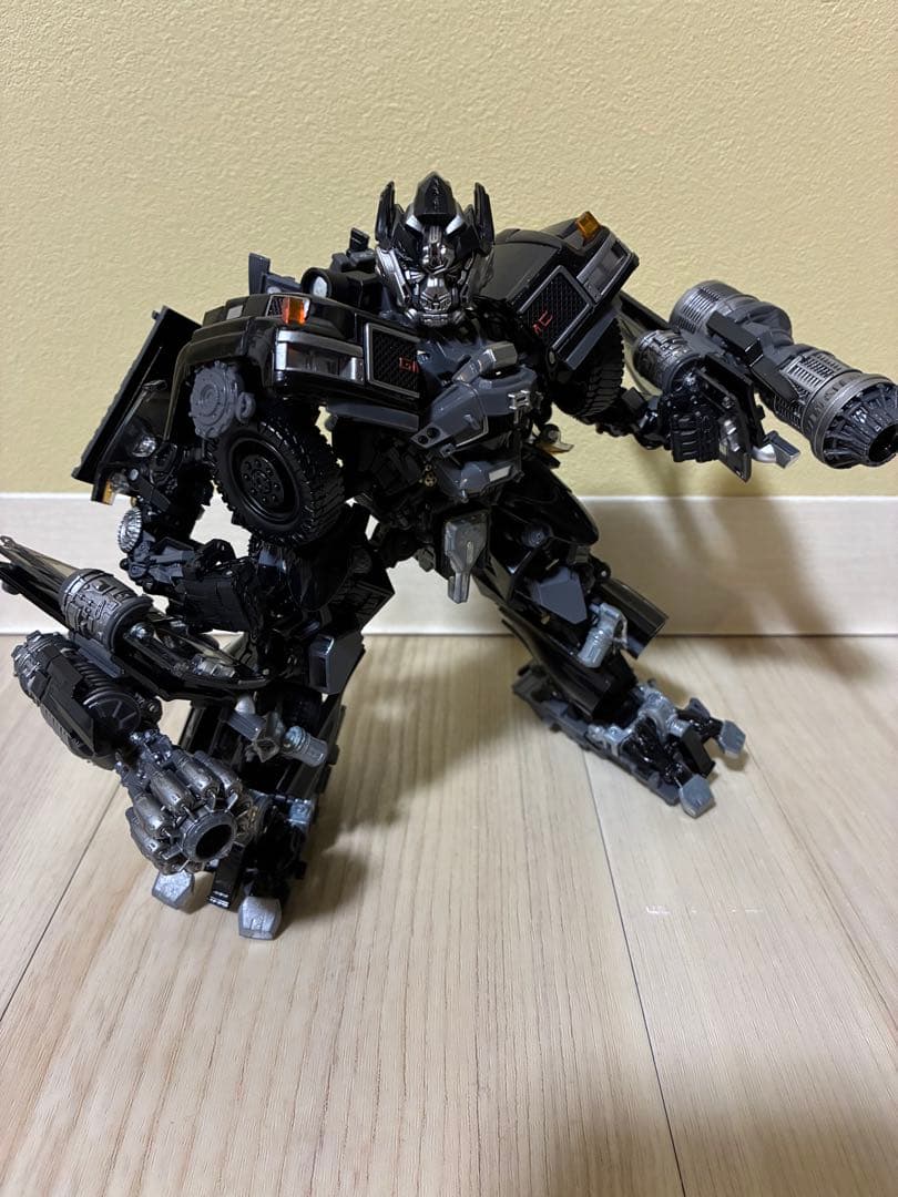 トランスフォーマー　MPM-6 アイアンハイド　マスターピース　正規品
