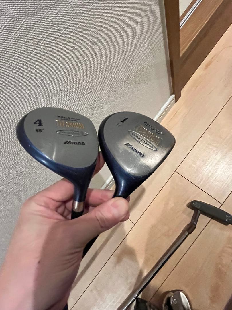 TaylorMadeアイアンセット、キャディバッグ、ウェッジ、ウッド、パター一式