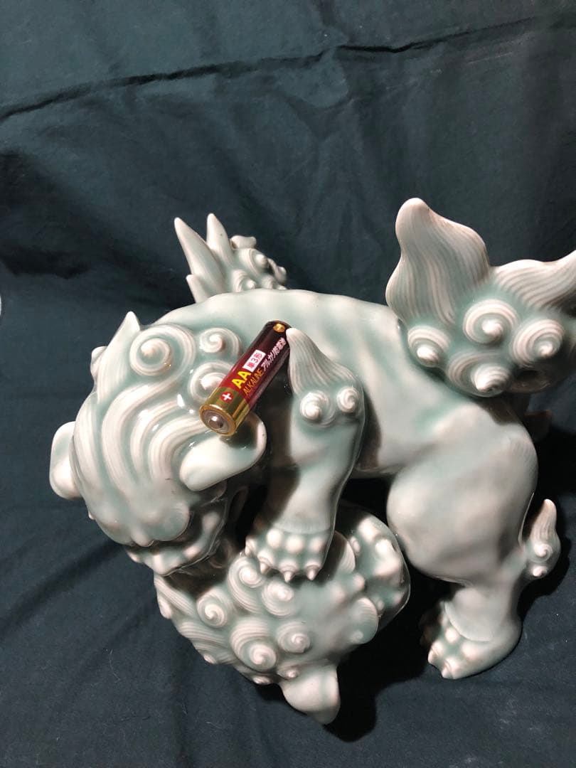青磁　伊万里　有田　平戸　陶器製 獅子犬 置物 インテリア