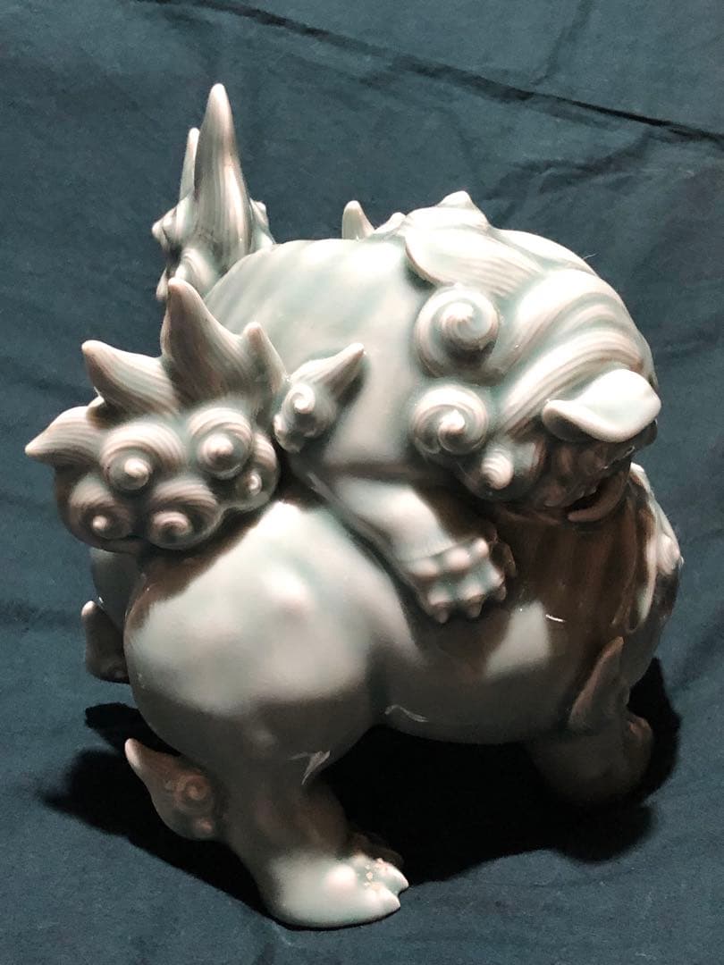 青磁　伊万里　有田　平戸　陶器製 獅子犬 置物 インテリア