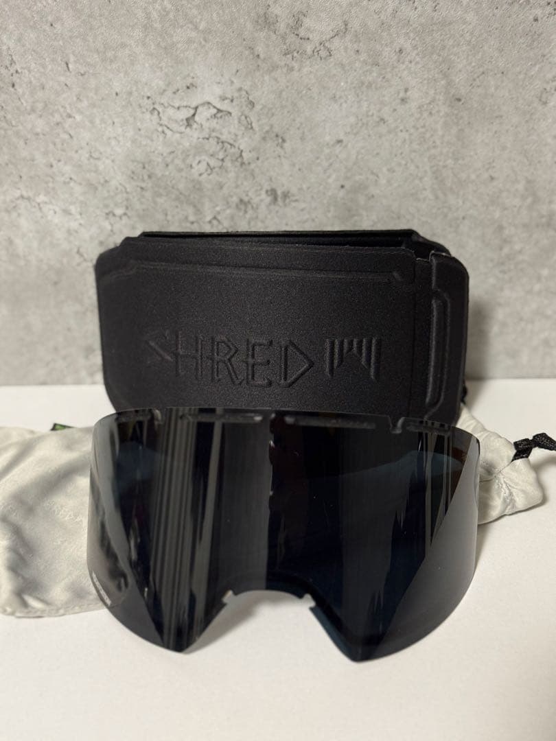 SHRED ゴーグル