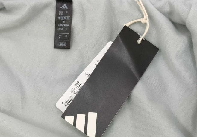 adidas アディダス フード付 ナイロン 未使用 タグ付き Lサイズ グレー