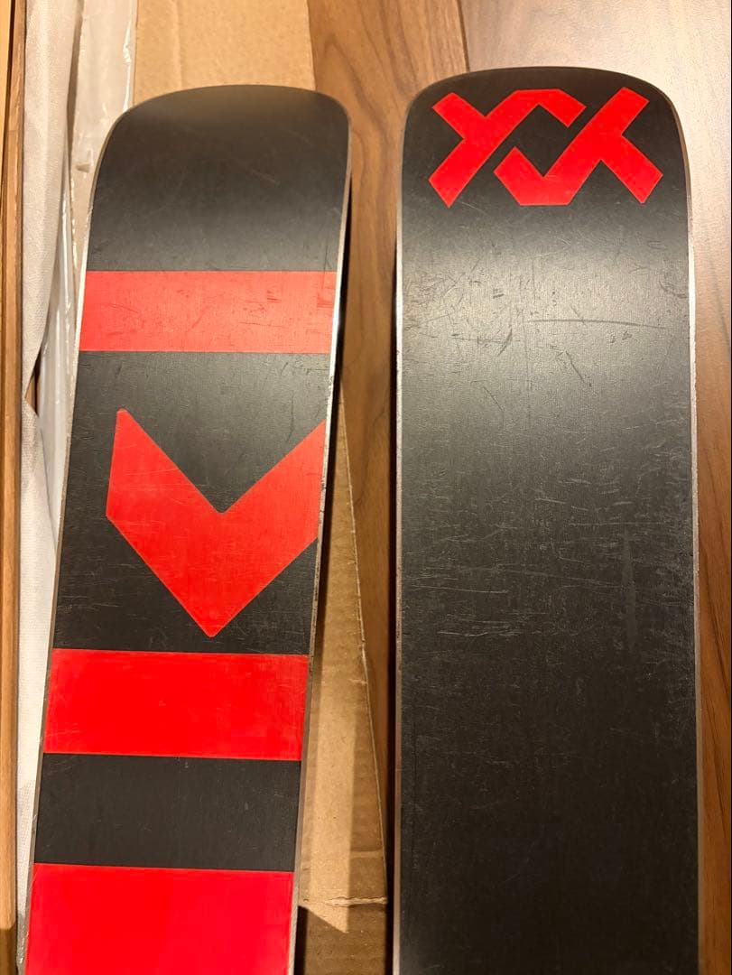Völkl Revolt 95 165cm スキー板　バインディング付き