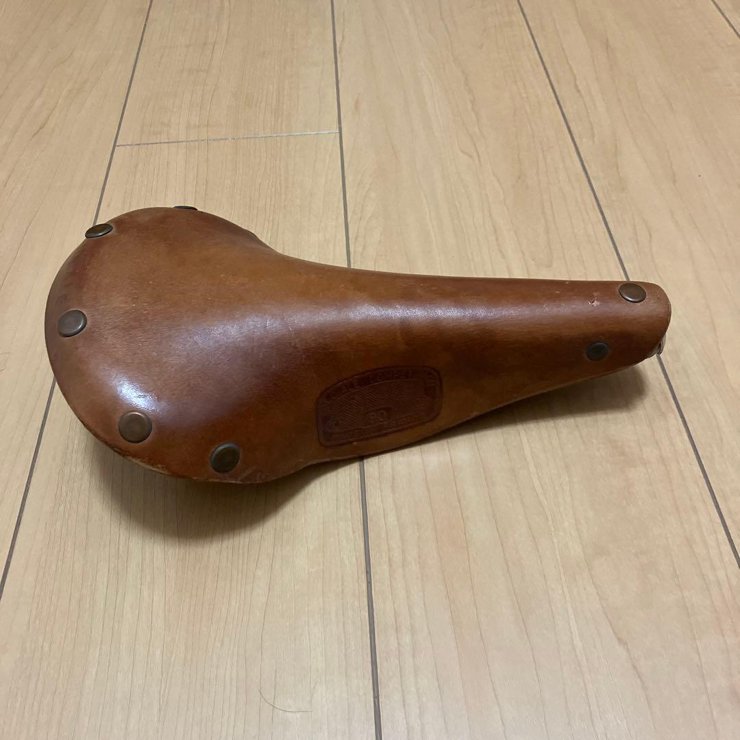 イデアル　サドル