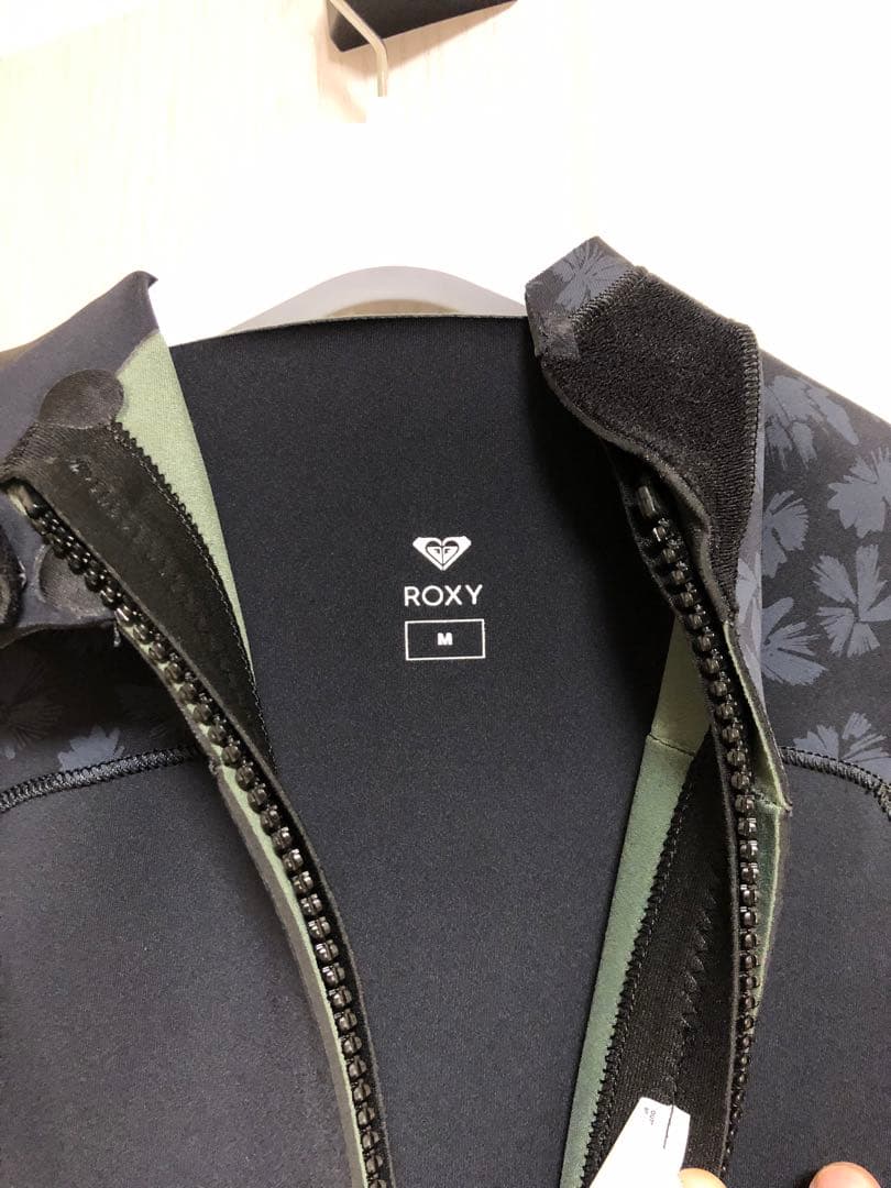 ☆専用☆ROXY フラワーパターン フルスーツ