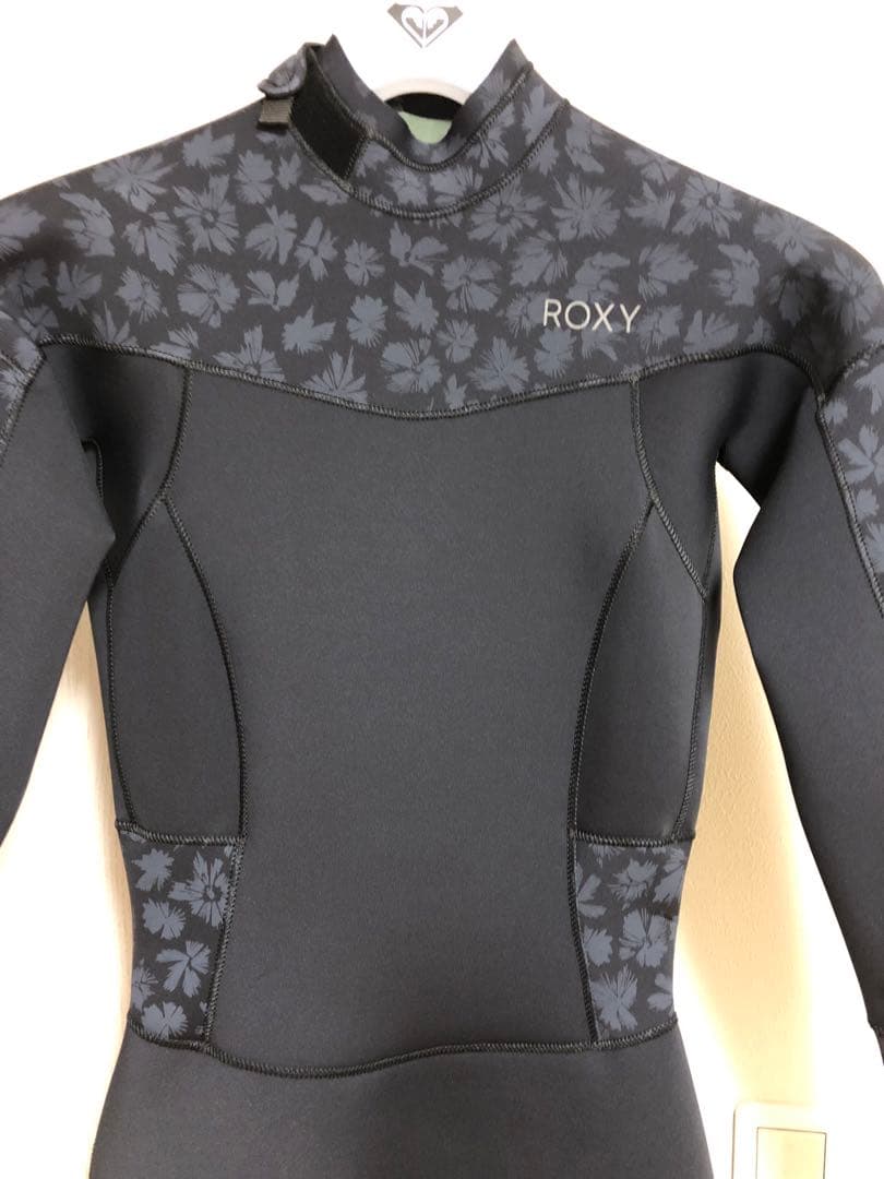☆専用☆ROXY フラワーパターン フルスーツ
