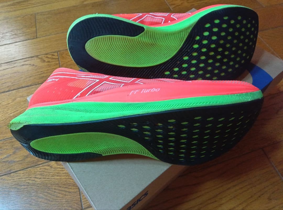 アシックスランニングシューズＳ４