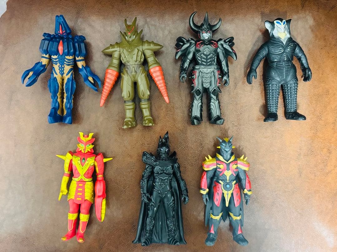 d*3様 ウルトラマンソフビ・怪獣フィギュアなどまとめ売り