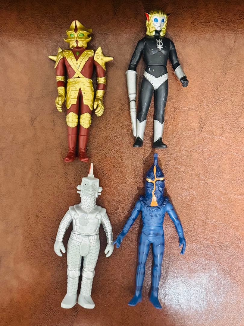d*3様 ウルトラマンソフビ・怪獣フィギュアなどまとめ売り