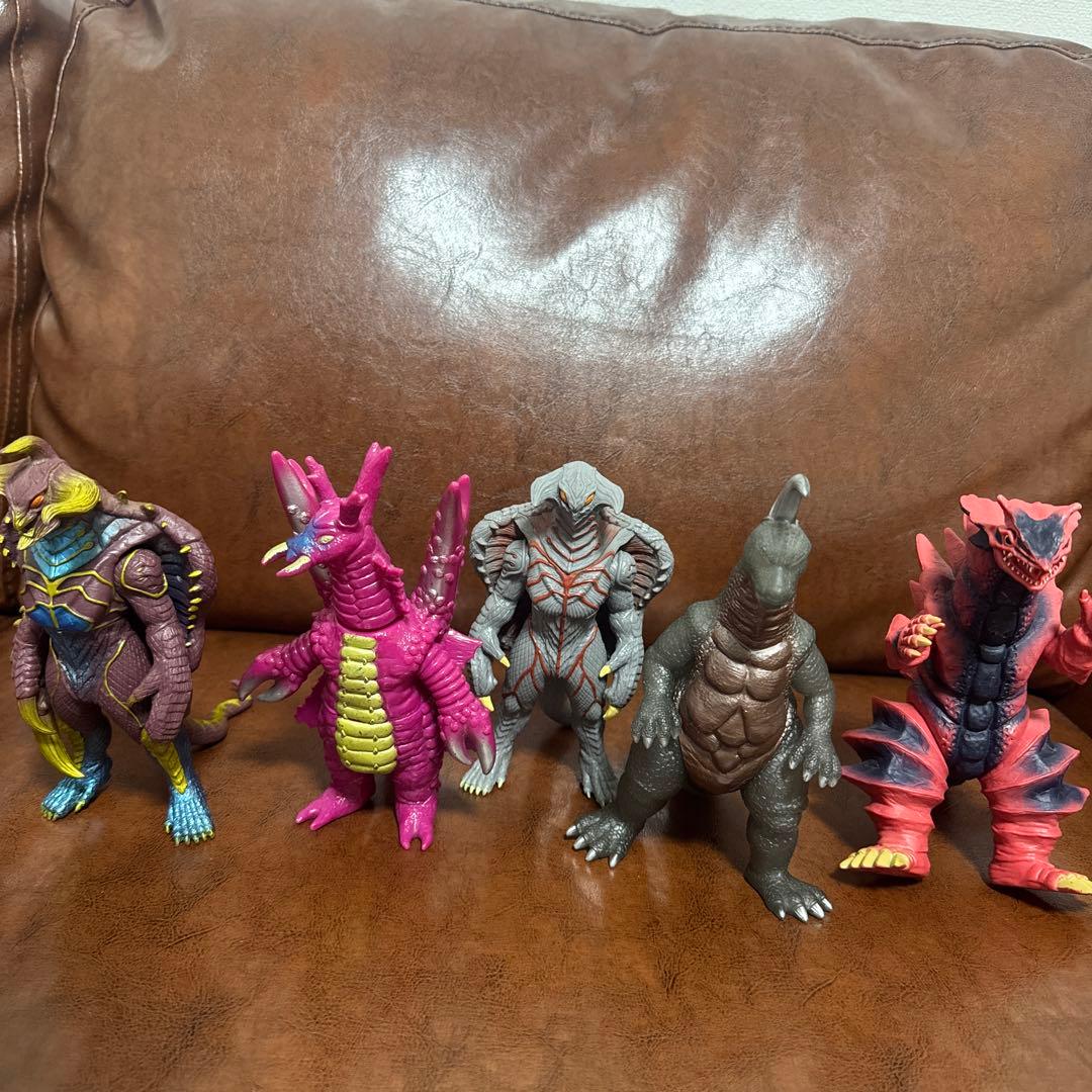 d*3様 ウルトラマンソフビ・怪獣フィギュアなどまとめ売り