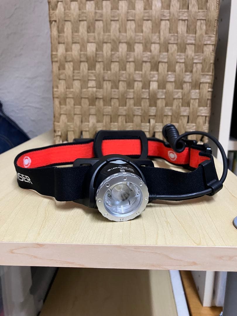LEDLENSER H8R 充電器セット