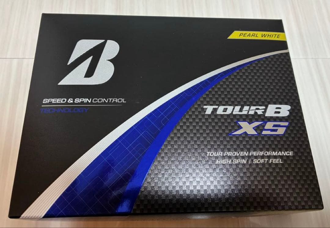ゴルフボール　ブリヂストン TOUR B XS ２ダース