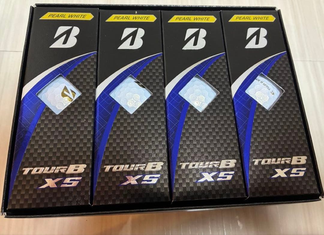 ゴルフボール　ブリヂストン TOUR B XS ２ダース