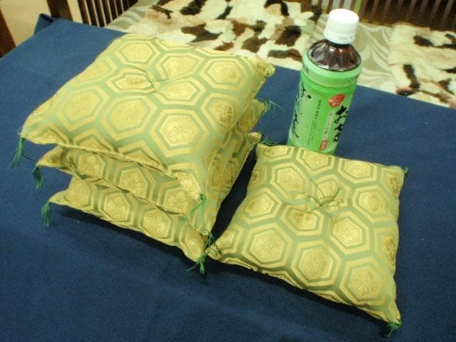 国産♪新品 20ｃｍ角 座敷机 ちゃぶ台用小座布団 座卓足敷きふとん 大