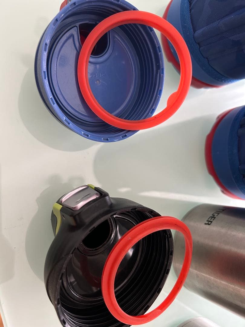 サーモス、タイガー　水筒　まとめ売り　サハラ