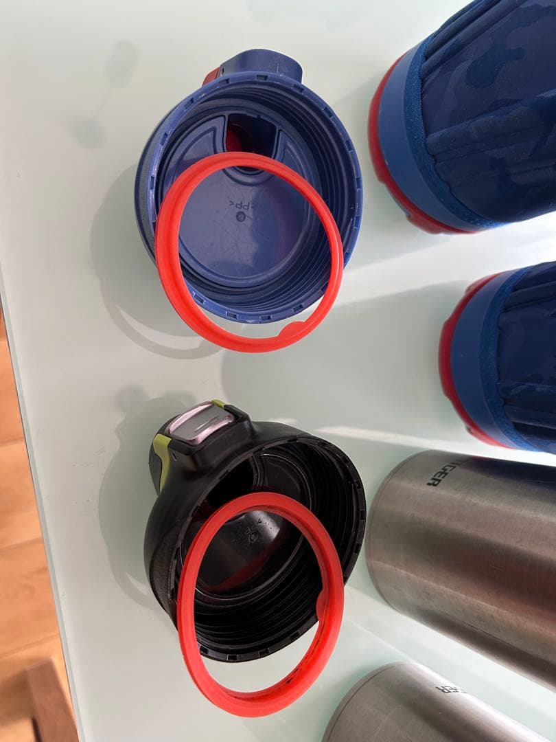 サーモス、タイガー　水筒　まとめ売り　サハラ