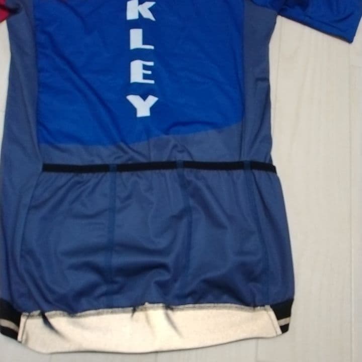 【新品】オークリーAERO JERSEY