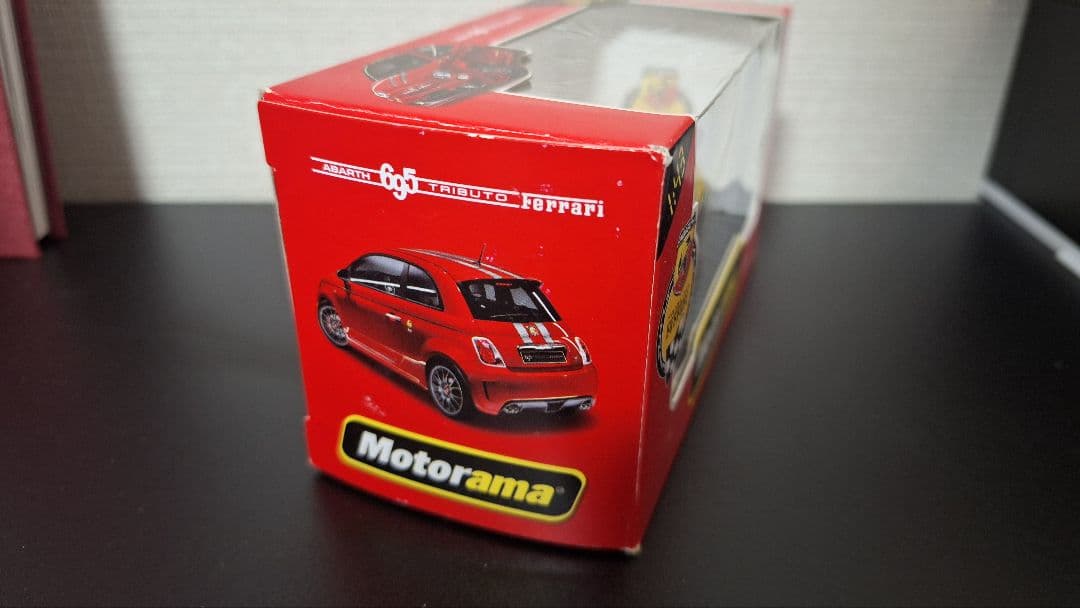 Motorama フィアットアバルト 695 トリビュートフェラーリ