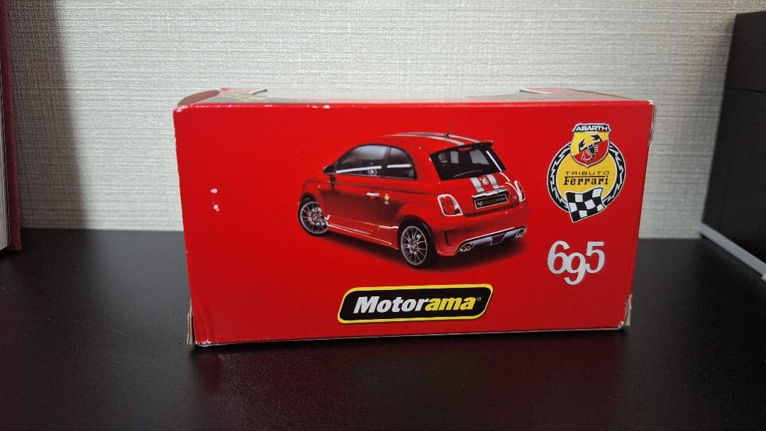 Motorama フィアットアバルト 695 トリビュートフェラーリ