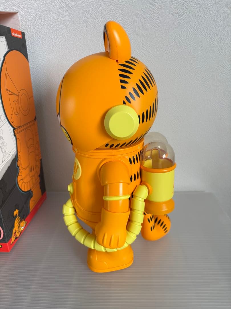 ゲームキャラクター POP MART MEGA SPACE MOLLY GARFIELD 400%