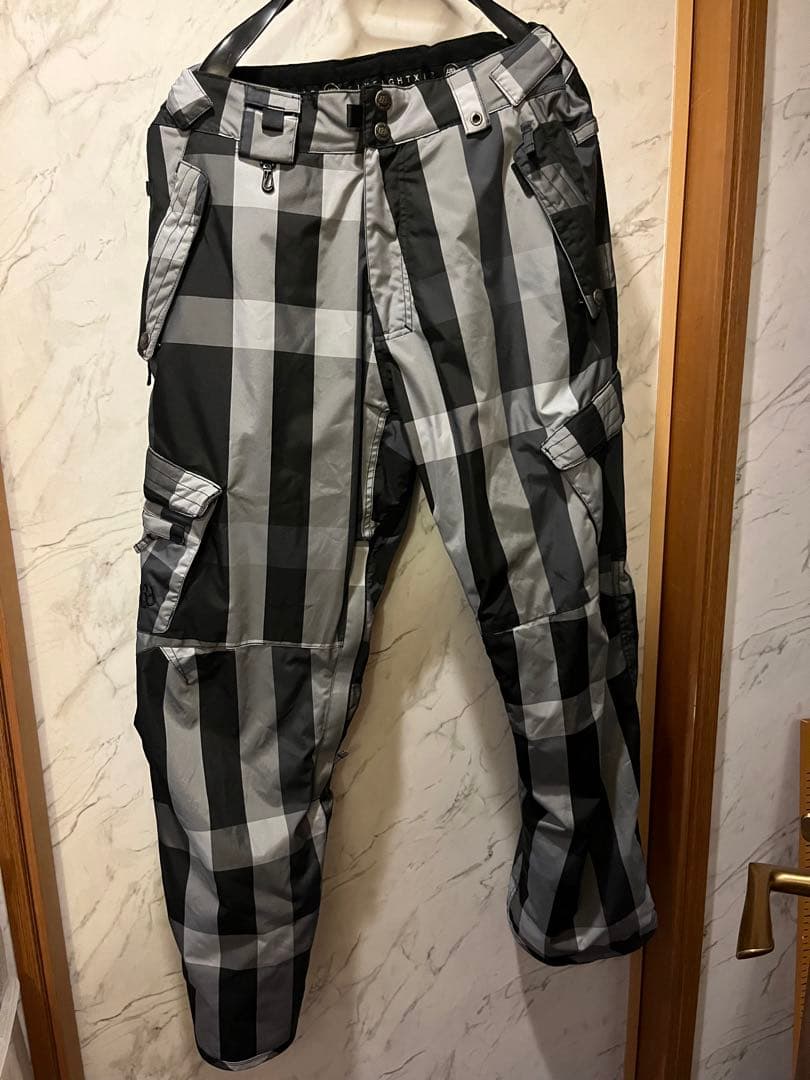 686☆スキー☆スノボウェア☆チェックパンツ　メンズM