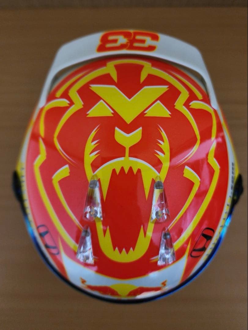 マックス・フェルスタッペン レッドブル1/2ヘルメット2020年オーストリアGP