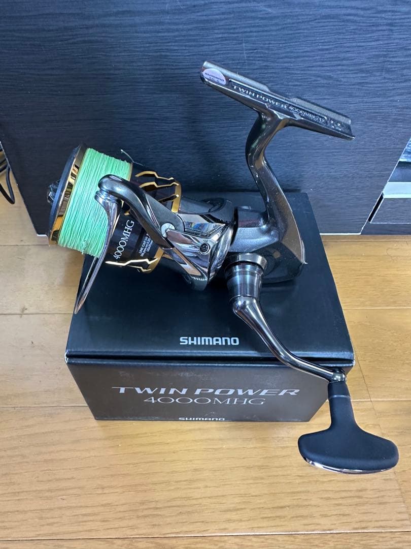 リール SHIMANO 20TWIN POWER 4000MHG