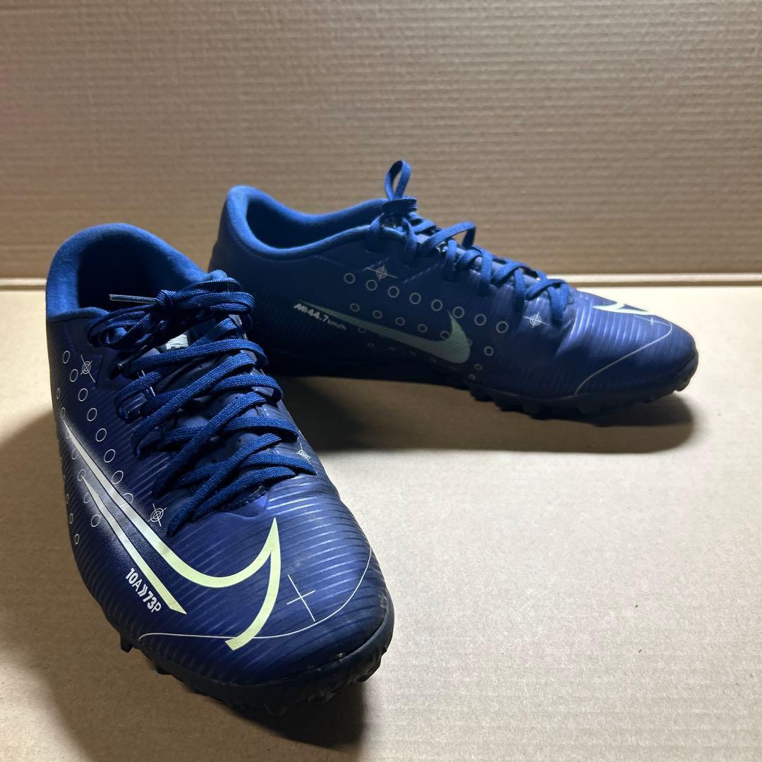 ナイキマーキュリアル　サッカーシューズ　フットサル　トレシューtf ２７センチ