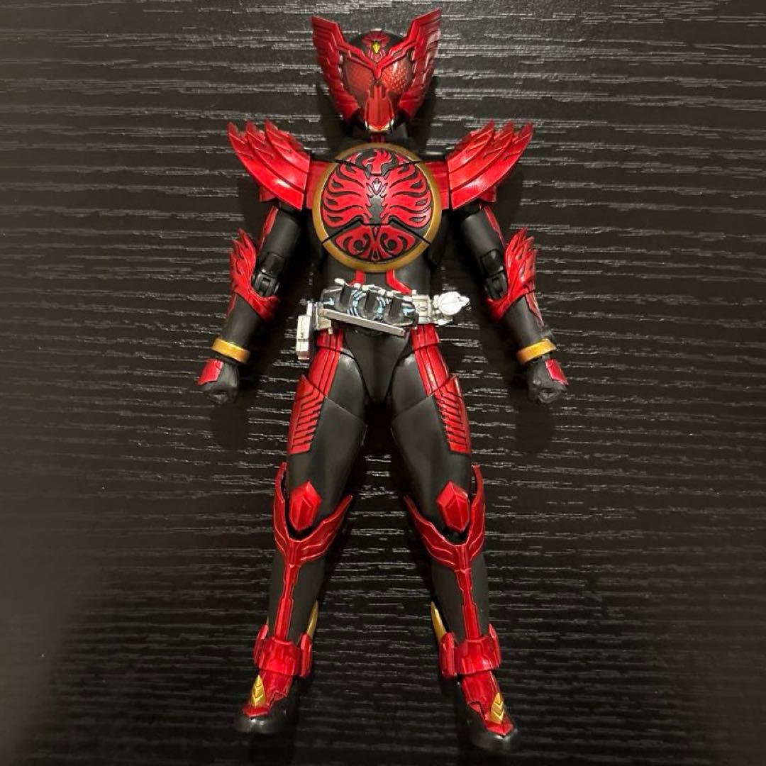 S.H.Figuarts 真骨彫製法　仮面ライダーオーズ タジャドル コンボ