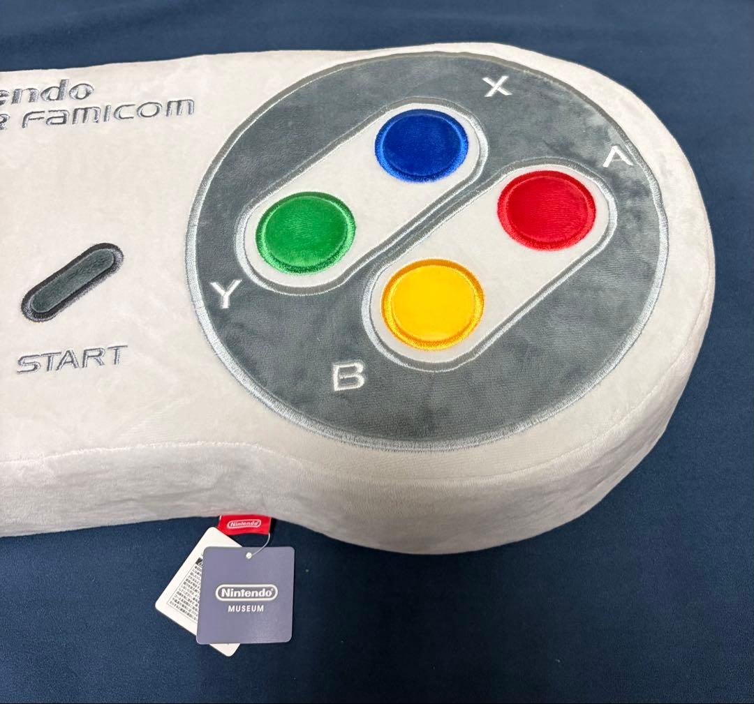 ニンテンドーミュージアム限定スーパーファミコン コントローラー クッション