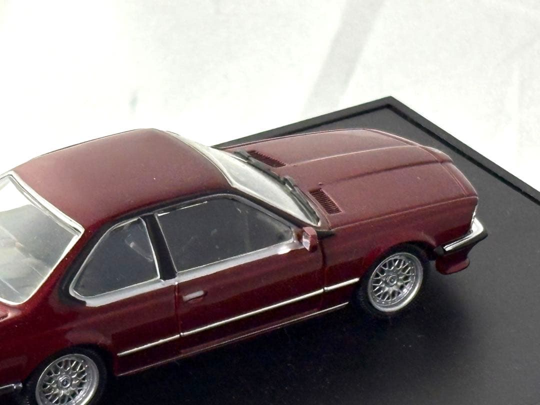 ディーラー特注  635 CSiダイキャストミニカー1/43 バーガンディ