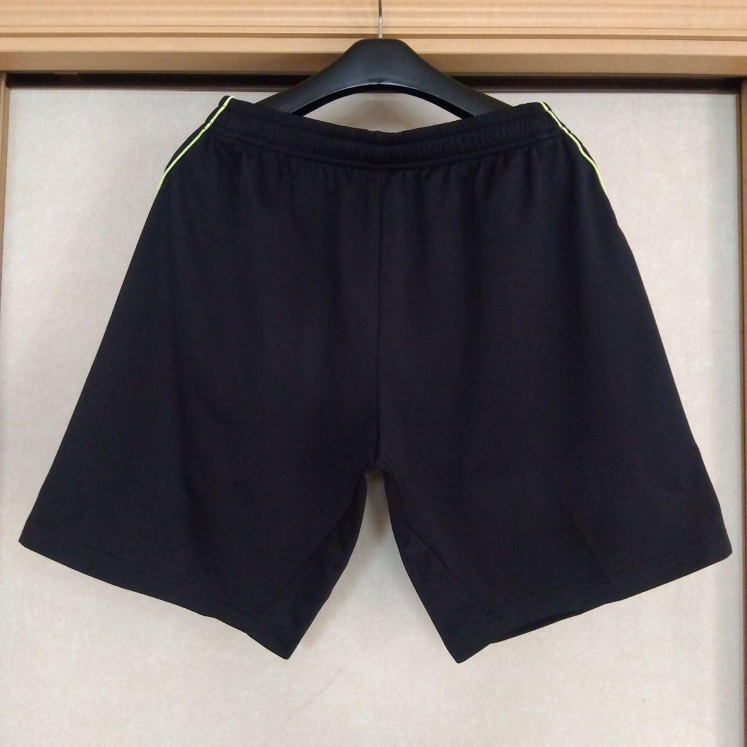 美品✨⑩ YONEX ハーフパンツ／ベリークール／ユニ О／ブラック、蛍光ライン