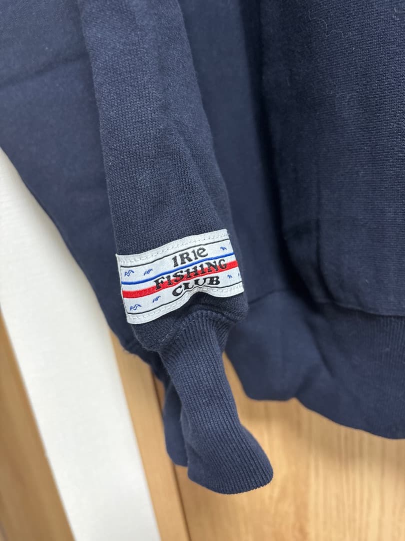 新品　IFC パーカー